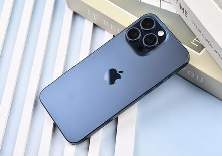 峄城苹果维修点分享iPhone 15 Pro Max屏幕更换全新实操风险 